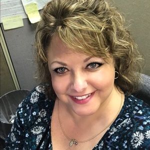 Meet your Posher, Angelia